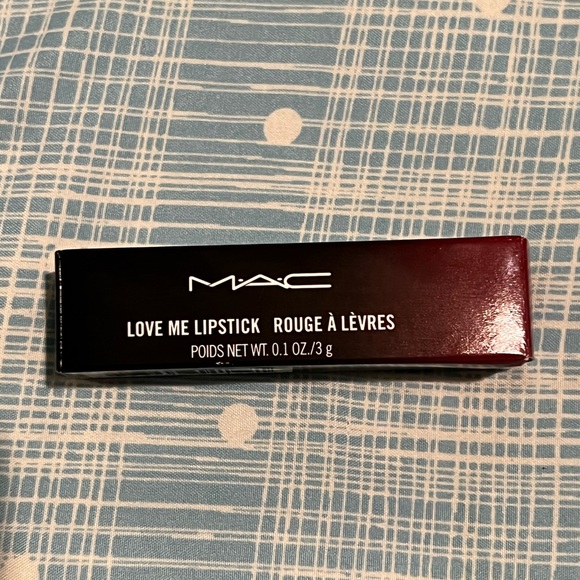 🆕 MAC Love Me Lipstick - E for Effortless 💄 Full Size - Picture 4 of 5